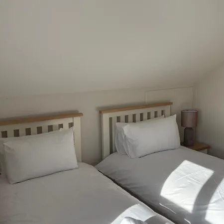 בית נופש House No 10, Dingle Homes Lispole
